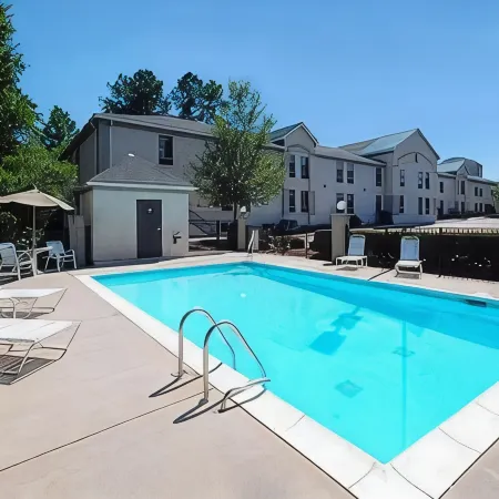 Clarion Pointe Apex - Holly Springs