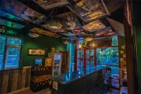 Yinchuan Floating International Youth Hostel (Xinhua Street Drum Tower Branch) - ที่มีบาร์