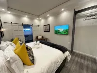 Spacube Luxury Suites and Spa