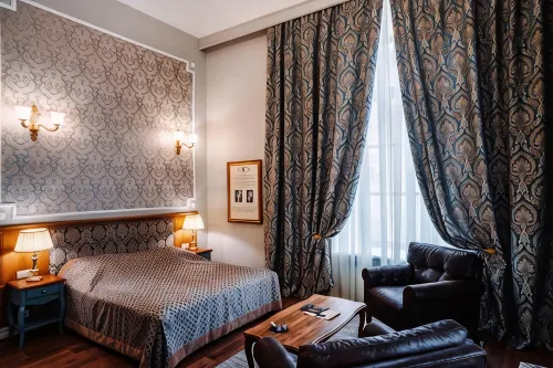 Dvoryanskoye Sobranie Hotel