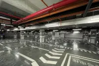 麗楓酒店（怒江州店） - 停車場