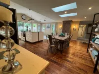 Careys Refuge - Family Retreat with Huge Fenced Yard