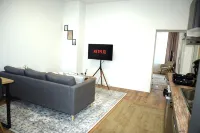 Balcony in the center, Netflix & free coffee/tea