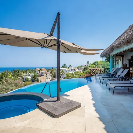 Ocean views, breathtaking sunsets, gorgeous villa