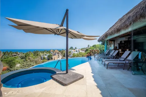 Ocean views, breathtaking sunsets, gorgeous villa