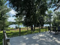 Charming 3-bedroom plus loft cottage on Lake Arrowhead and near Sand Valley! - 4 stjerner