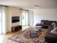 Ganzes Haus für den Gruppen- und Familienurlaub Hotels in Klagenfurt