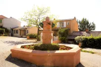 House with beautiful pool on the Côte d'Azur