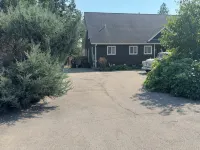 Glacier National Park family-friendly flat - Apartments