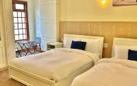 Sinh Hien Hotel - parking