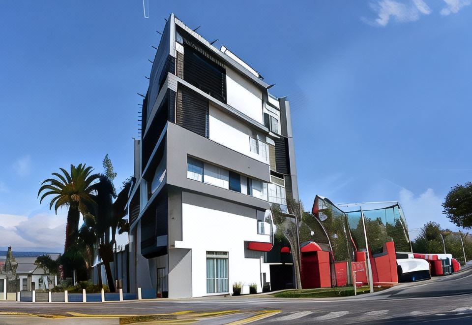 ESDUMA HK HOTEL Pachuca - Housity