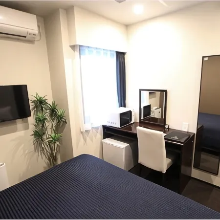 HOTEL LiVEMAX Tokyo Shiomi Ekimae Отели рядом с достопримечательностью «Стадион «Юмэносима»»