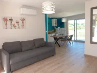 Chaleureuse Maison Neuve, 67m², Cosy, 2chambres, 1km Plage du Lac, 200m Bourg - บังกะโล