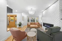 Beautiful modern home in Arvada - 4つ星