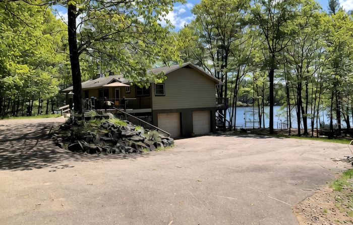 A Private Lake Estate on Eagle River Chain - 1 mi from Downtown