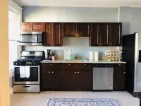 Spacious Charles Village unit - Bungalows