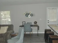 Charming 2-bedroom remodel house in welcoming St. Cloud with WiFi, AC Hotels in St. Cloud
