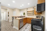 Charming 2-bedroom house in Downtown Fort Wayne - บังกะโล