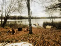 Quiet Lakeside log cabin with teaching/studio space available for retreats. - Chalets