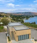 Lake Chelan Luxury Villa w/ Views•Private Beach•Marina•Pool•Spa•Sauna-Sleeps 24
