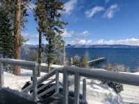 Lake front chalet-incredible view, sleeps 12! - Chalets