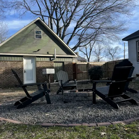 Historic Downtown Cottage in Russellville