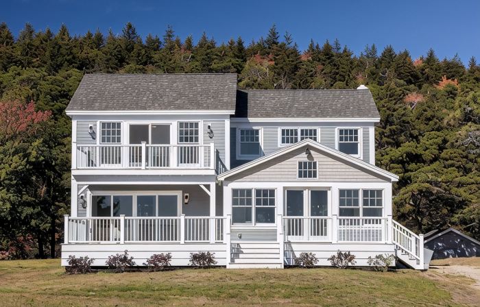 Driftwood Beachfront Luxury Home Magnificent Ocean Views