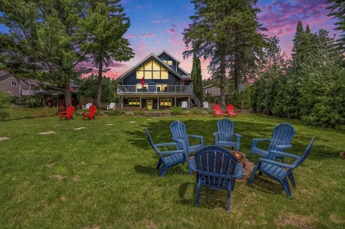 7K Sqft Lakefront Escape, Sandy Beach, Barrel Sauna, Game Room, Fire Pit