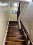 Family friendly serene house close to beaches, sleeps 8, lot off street parking