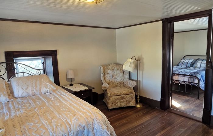 Das Stein Haus! Charming 2-bedroom limestone house in Liebenthal, Kansas.