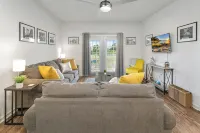 Spacious Extended Stay - Pool & Gym