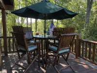 Gorgeous White Mountain Log Home in Franconia - Hike, Bike, Golf, Ski and More! Hotels in Franconia