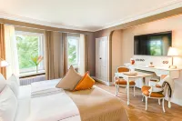 Schlosshotel Steinburg - parcheggio