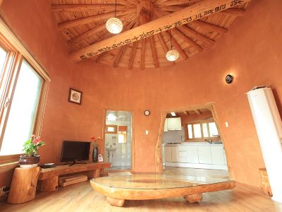 Hadong Mud House Island Jin River Pungyeong Pension