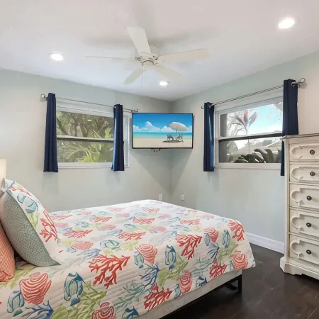 House Has Power ,Fast Wifi,Near Anna Maria Beach