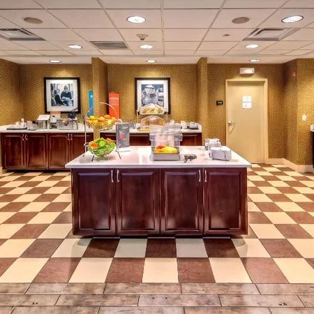 Hampton Inn Rochester-Irondequoit