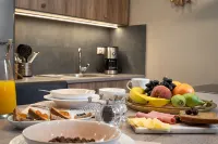 Absolute Athens Apartments - Homestays