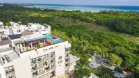 Grand Fifty Suites - مسبح على السطح