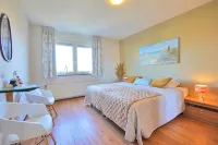 Vacation apartment right by the sea near Callantsoog LekkerNaarZee - 4성급