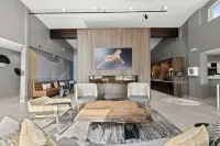 Holiday Inn Gonzales by IHG - 3-Star