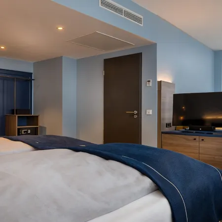 Holiday Inn - the niu, WELLY KIEL by IHG