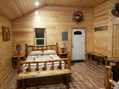 Lakefront Cabin #2-REMOTE, RECOMMEND SUV/TRUCK, PRIMITIVE RD! Lake Pend Oreille