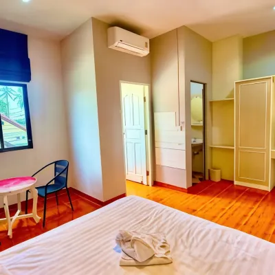 Cozy Bay Rawai Các khách sạn gần Cầu tàu Chalong
