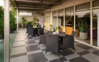 The Square Surabaya Hotel - Gym