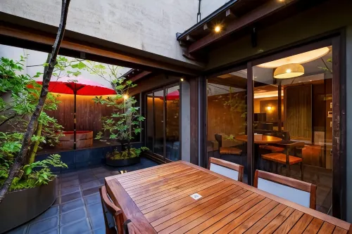 Gozan Hotel & Serviced Apartment Higashiyama Sanjo - Bergblick