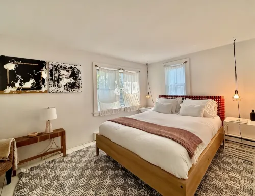 Renovated Apartment on Main St. - 4-Star