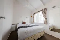 Big4 Breeze Holiday Parks - Eildon - parking