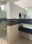 Vista Mare Ocean View Spacious 2-Bedroom - 발코니