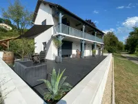 L'Eau Posée - Standing gîte facing the Yonne river - Pensions