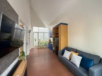 Villa Montana House by SAKALAVASA